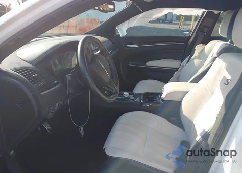 2019 Chrysler 300 S z USA, uszkodzony, nr VIN 2C3CCABGXKH746088